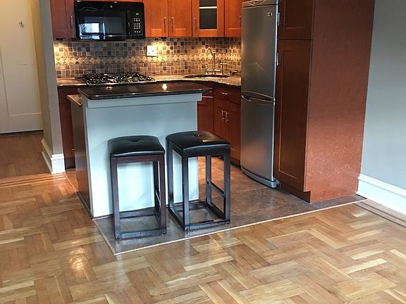 3rd image of 4142 42nd St APT 6B