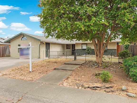 2nd image of 233 Ironwood Street