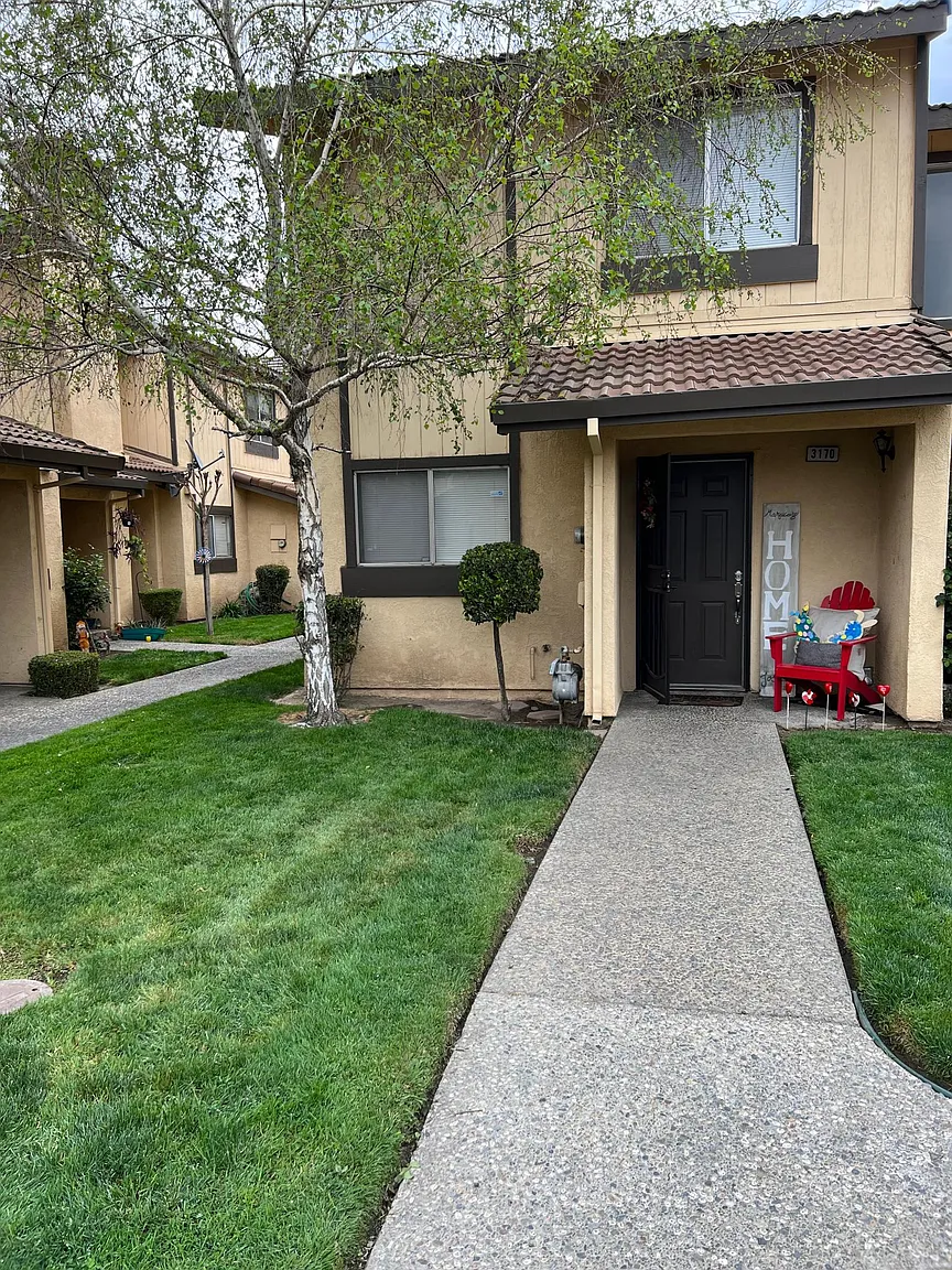 3170 Andre Ln photo 1