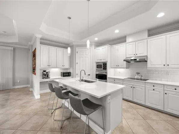 9222 Veneto LN, NAPLES, FL 34113