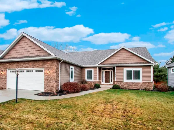 4606 Lake Blackthorn Dr, South Bend, IN 46628