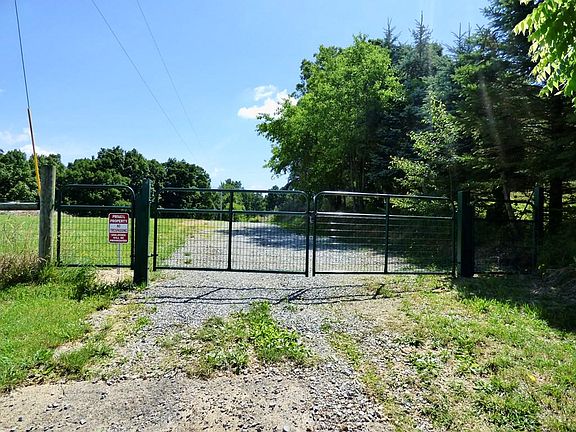 2nd image of 132 Cotton Ln