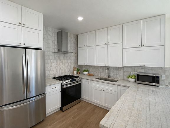 2nd image of 4822 63rd St