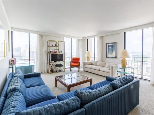 1122 Colorado St APT 2007, Austin, TX 78701