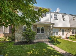 11 Townview Dr, West Grove, PA 19390