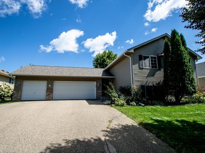 2401 Elianna Dr, Northfield, MN, 55057