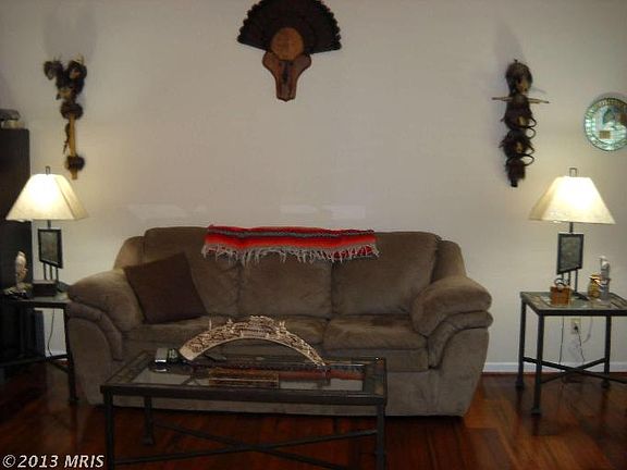 4th image of 4410 Rolling Hills Dr