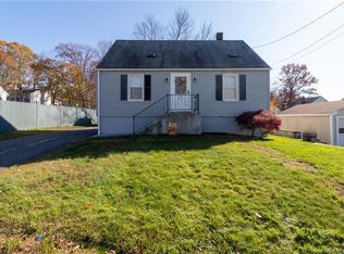 52 Munson Ave, Waterbury, CT 06705