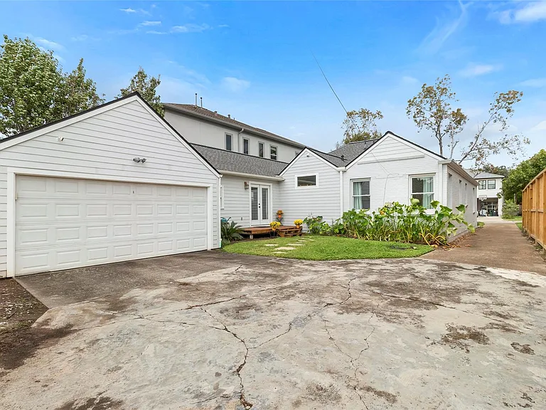 2337 Sheridan St — Photo 31