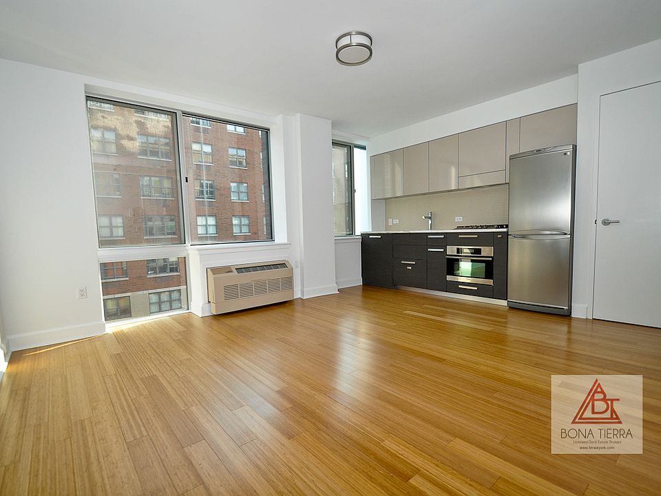 1st image of 505 W 47th St #4A