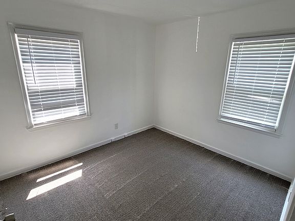 5th image of 2542 23rd St