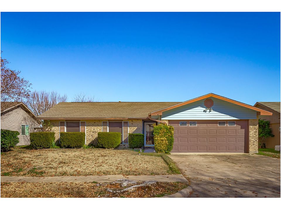 1st image of 1829 Angelina Dr