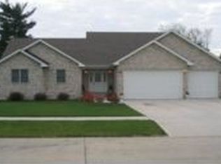 730 E Knights Rd, Sandwich, IL 60548