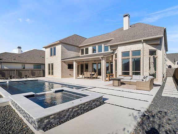 2nd image of 30121 Valley Run