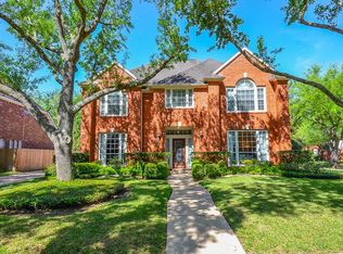2722 Oakland Dr, Sugar Land, TX 77479