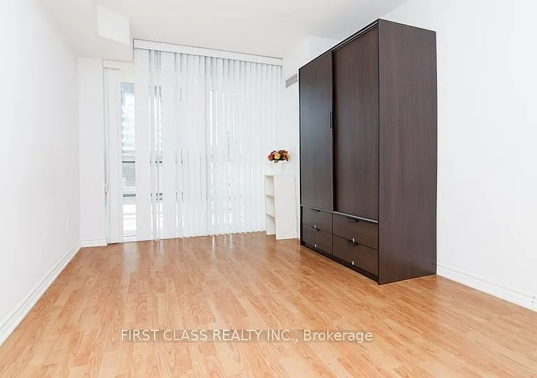 761 Bay St #2107 — Photo 18