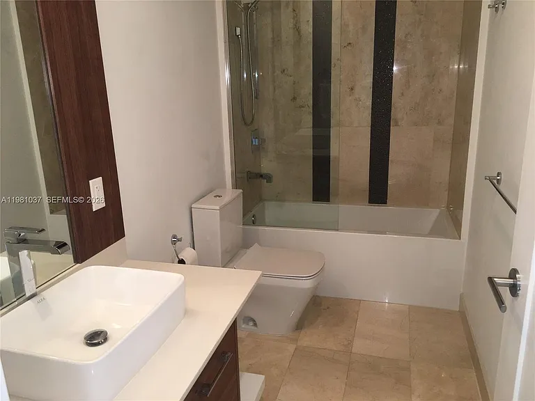 601 NE 27th St #1906 — Photo 13