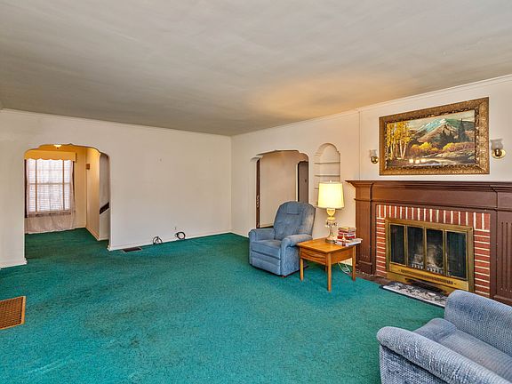 3rd image of 1403 16th St