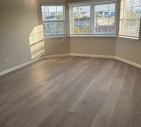 2nd image of 90 Athol Ave APT 2D