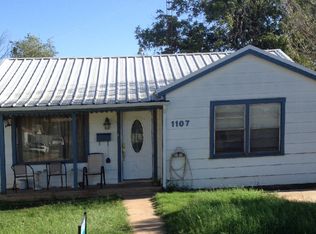 1107 N 11th St, Seminole, TX 79331