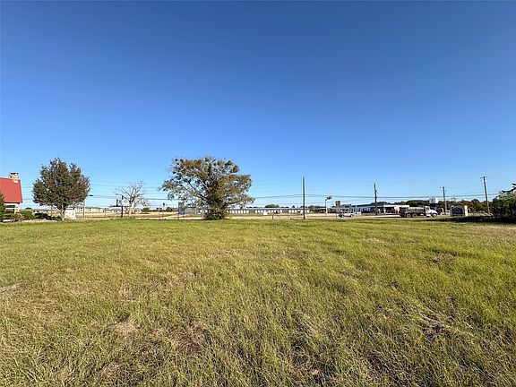 3rd image of N Gun Barrel Ln