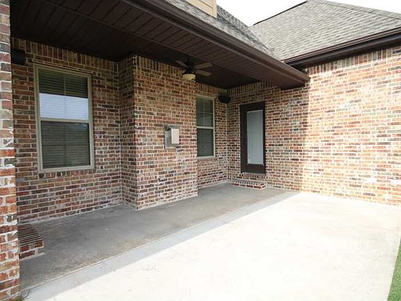 2nd image of 4214 Willowbend Dr