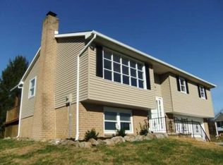 242 Perry Ave, York, PA 17408