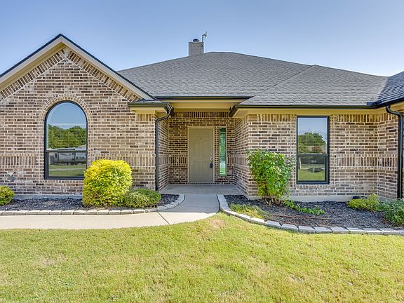 3rd image of 116 Cinnamon Ct