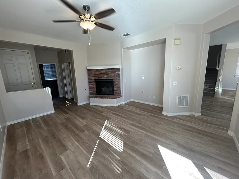 33139 Puffin St — Photo 4