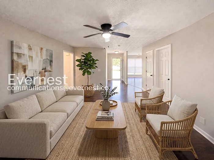 636 Laramie Dr — Photo 2