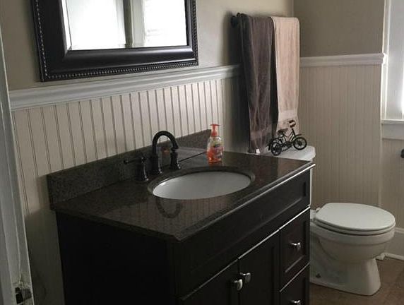 4th image of 401 1/2 N 9th St