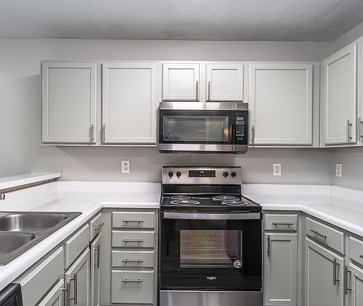 4th image of 514 Coapman St #3L