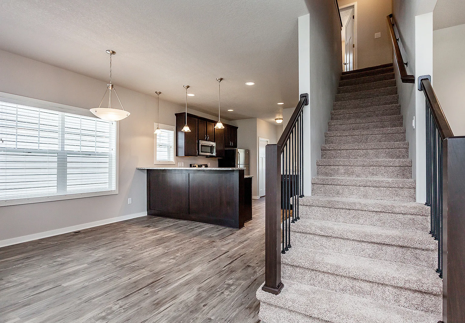 2071 SW Cascade Falls Drive - 2071 — Photo 4