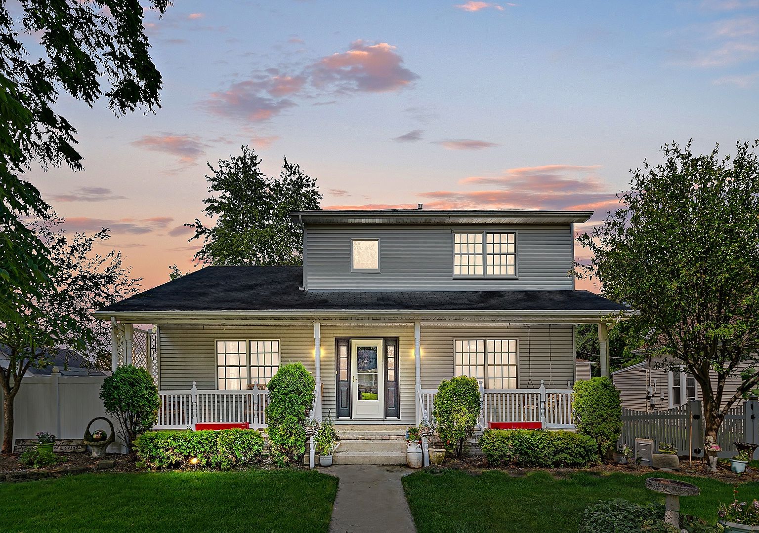 143 N Oak St, Herscher, IL 60941 Zillow