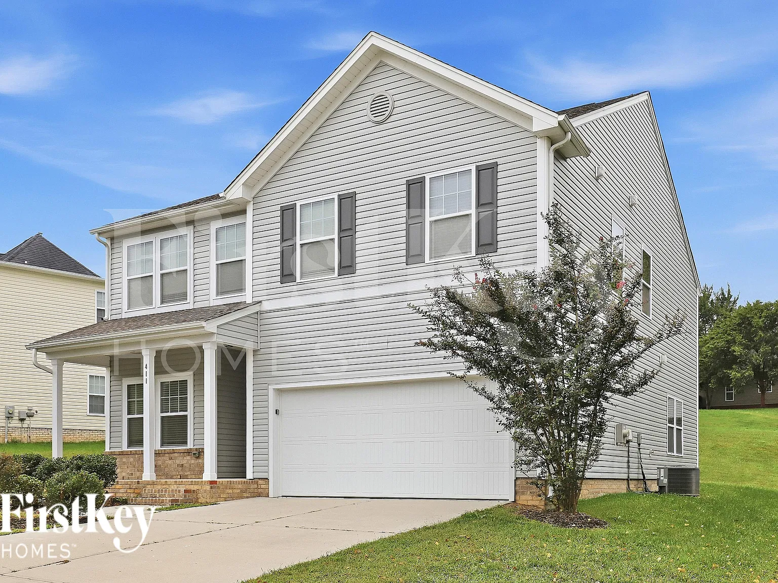 4 bed, 2.5 bath, 2371 sqft, $1,950 — Photo 2