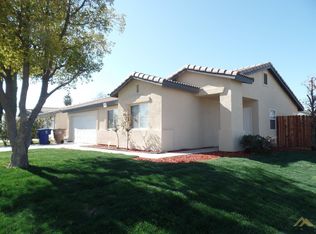 6401 Cedar Springs Dr, Bakersfield, CA 93313