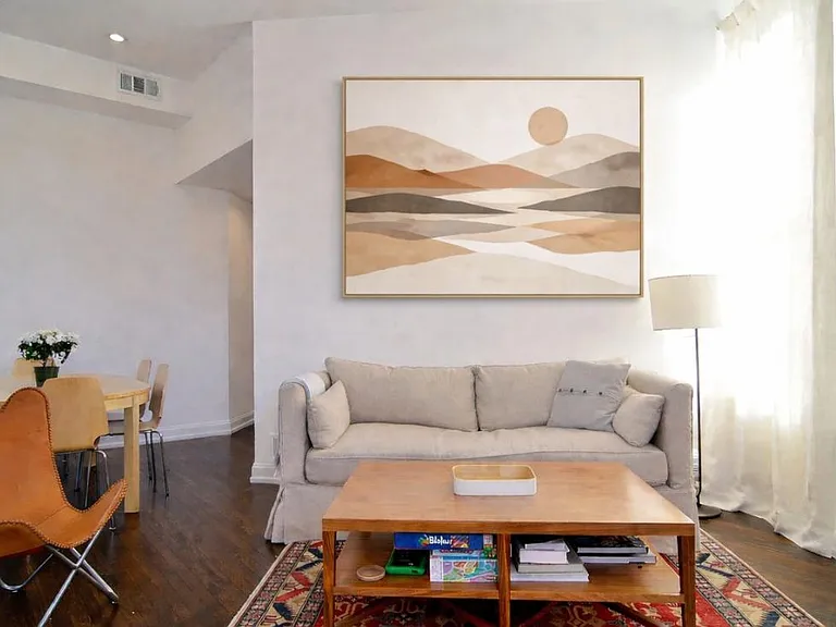 223 W Wisconsin St #2C — Photo 3