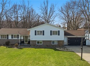 5227 Clovelly Dr, Lorain, OH 44053