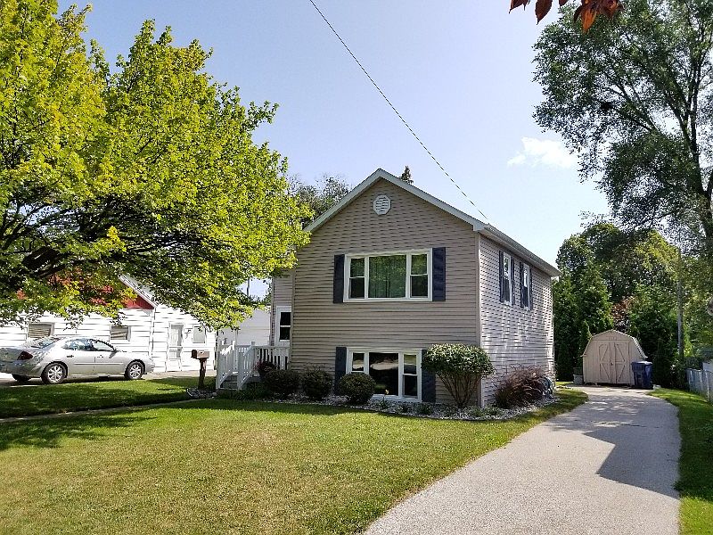 1st image of 411 S Barclay St