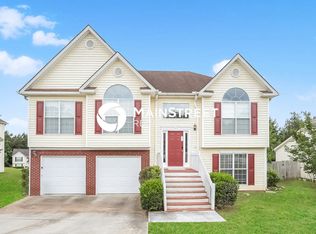 6555 Creekview Ct, Riverdale, GA 30296