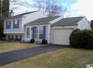 77 Honeysuckle Dr, Mechanicsburg, PA 17050