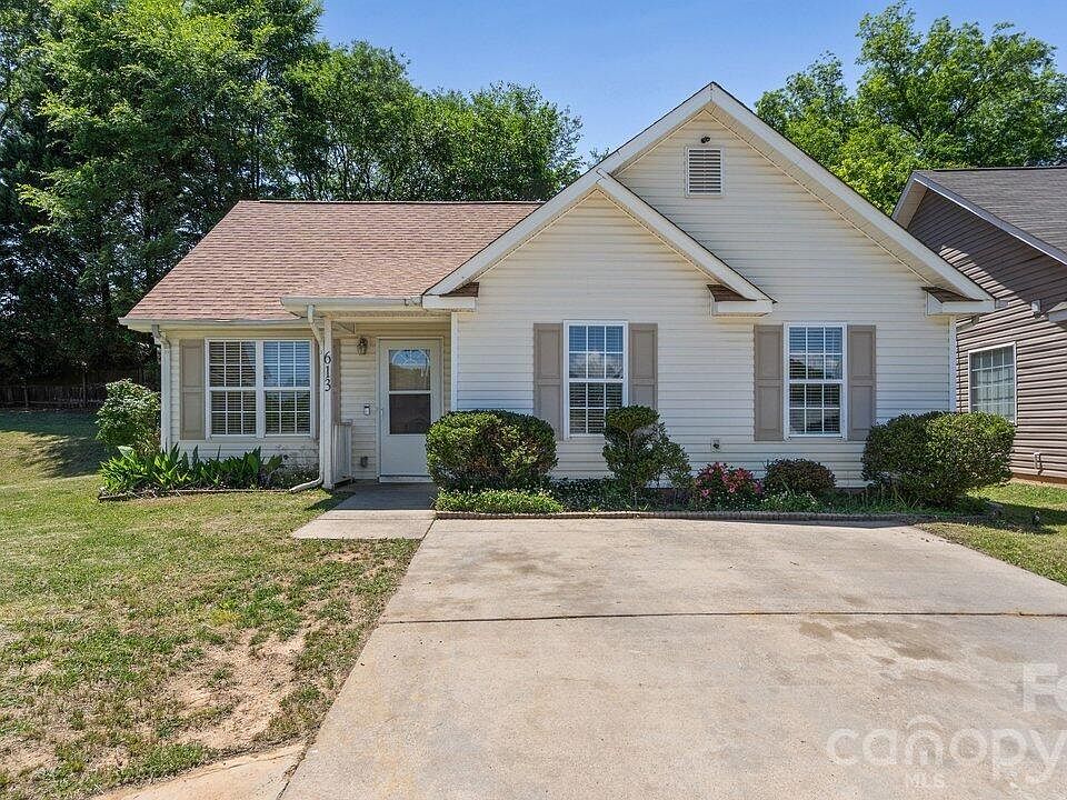 1st image of 613 Hoskins Ridge Ln