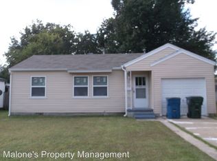 316 Russell Dr, Midwest City, OK 73110