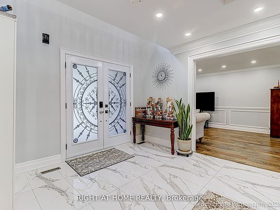 3rd image of 71 Church St