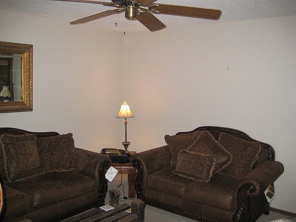 3rd image of 629 Woodland Way