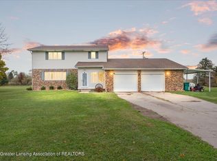 415 Holt Rd, Williamston, MI 48895