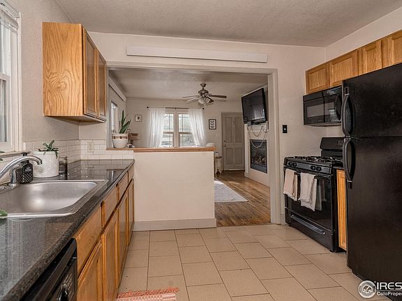 5th image of 1110 Peterson St