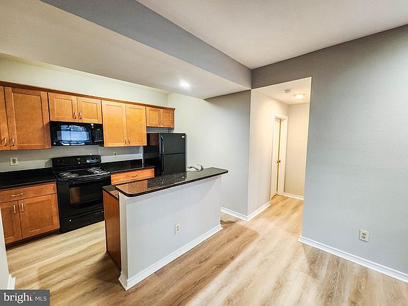 3rd image of 3909 Penderview Dr APT 1904