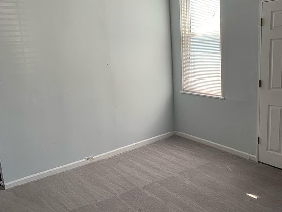 4th image of 5212 Hunter Ave