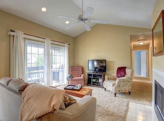 5th image of 2408 Windward Blvd Unit 207